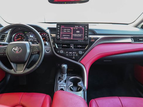 Used 2022 Toyota Camry XSE FWD image 14