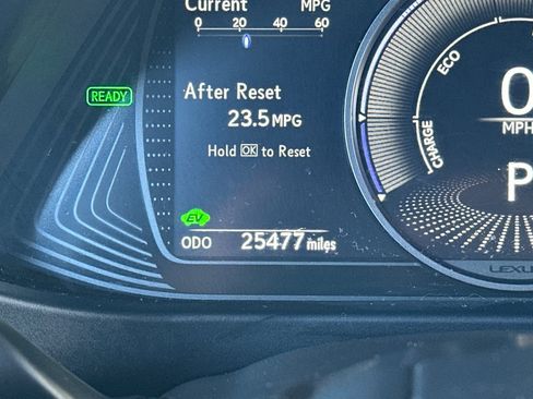 Used 2023 Lexus UX 250h FWD w/ Accessory Package (Z2) image 27