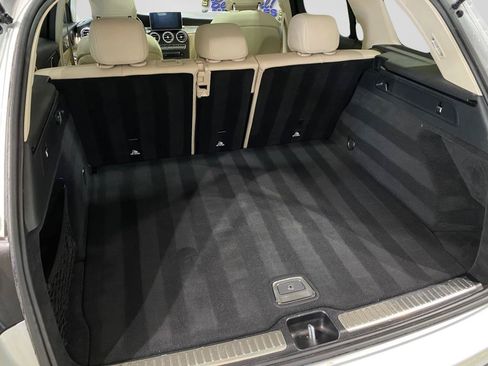 Used 2018 Mercedes-Benz GLC 300 4MATIC image 26