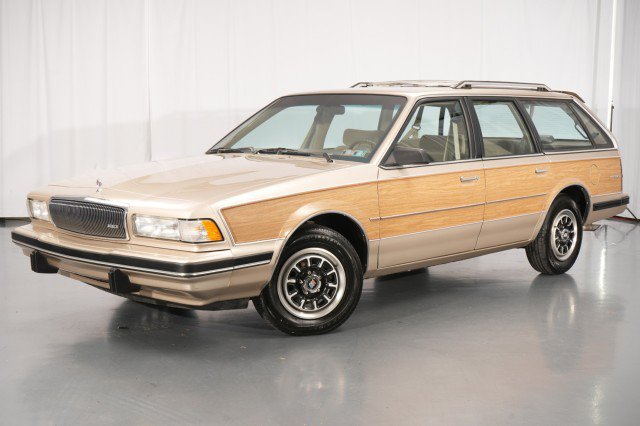 Used 1994 Buick Century Special FWD image 1