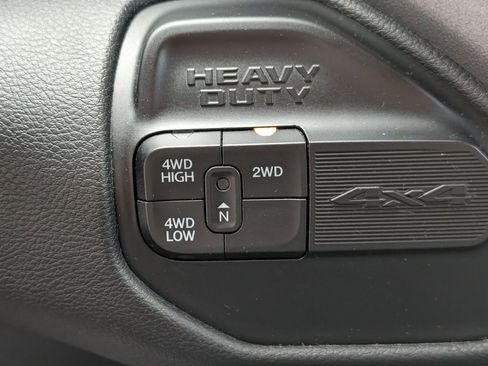 Used 2023 RAM 2500 Big Horn AWD/4WD image 21