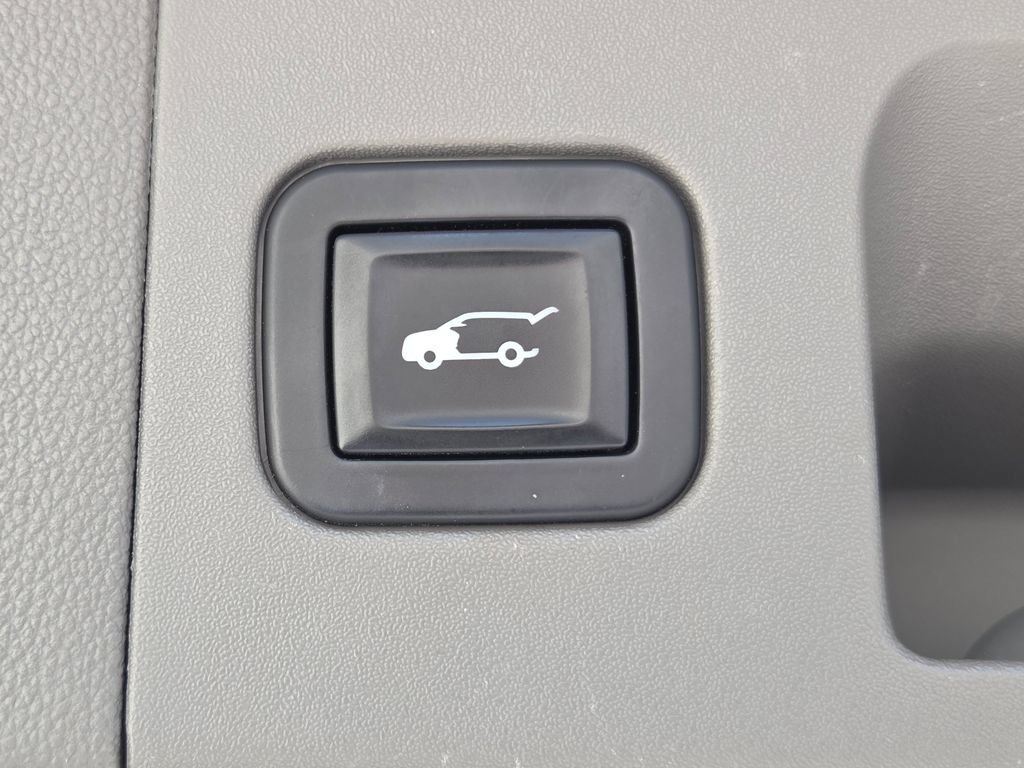 Used 2017 Cadillac XT5 Luxury FWD image 32