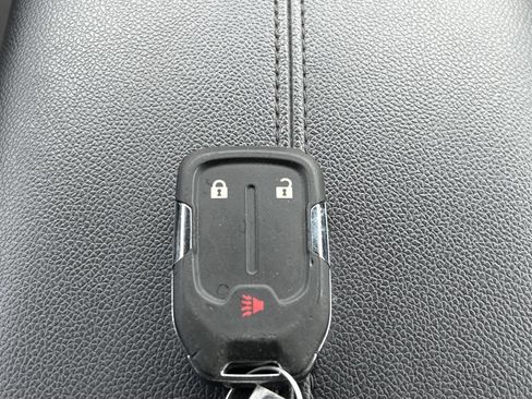 Used 2024 GMC Terrain SLE AWD/4WD image 27