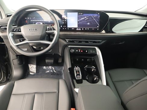 New 2025 Audi Q5 Premium image 18