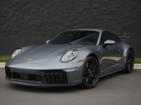 Certified 2025 Porsche 911 Carrera 4 GTS AWD/4WD image 35