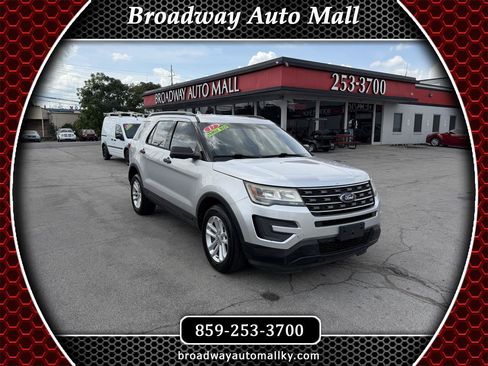Used 2017 Ford Explorer 4WD image 1