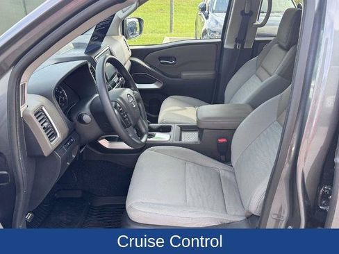 Used 2023 Nissan Frontier SV w/ Tow Package AWD/4WD image 12
