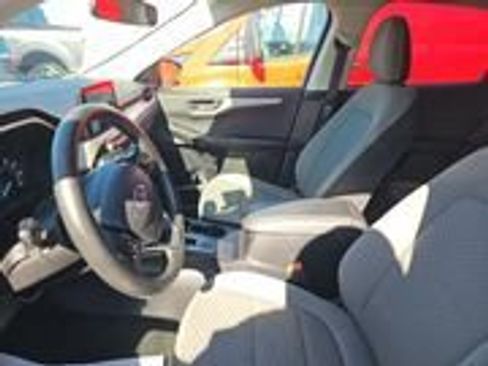 Used 2022 Ford Escape SE image 2