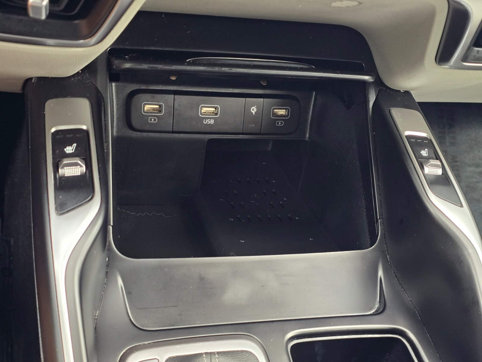 Used 2023 Kia Sorento S w/ Panoramic Sunroof Package FWD image 20