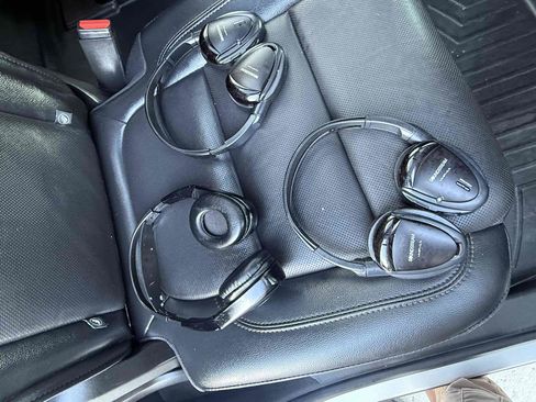 Used 2018 Chevrolet Traverse Premier image 8