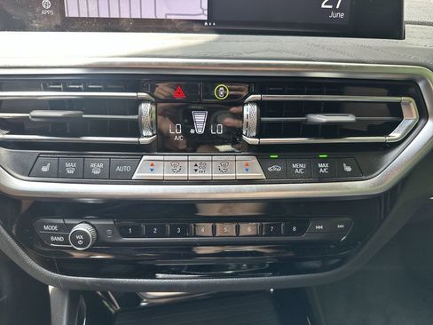 Used 2024 BMW X3 sDrive30i w/ M Sport Package image 26