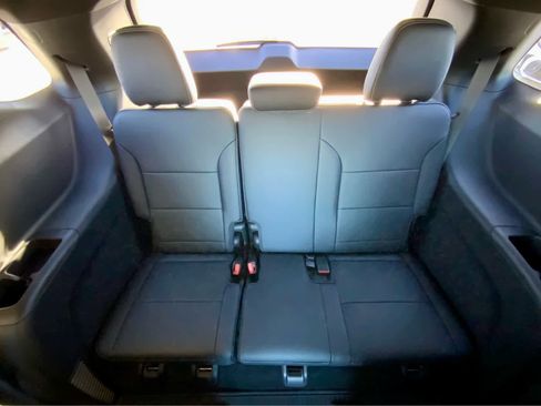 New 2026 Chevrolet Traverse LT w/ LPO, Floor Liner Package image 29