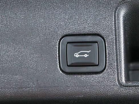 Used 2020 GMC Terrain SLT w/ Preferred Package FWD image 29