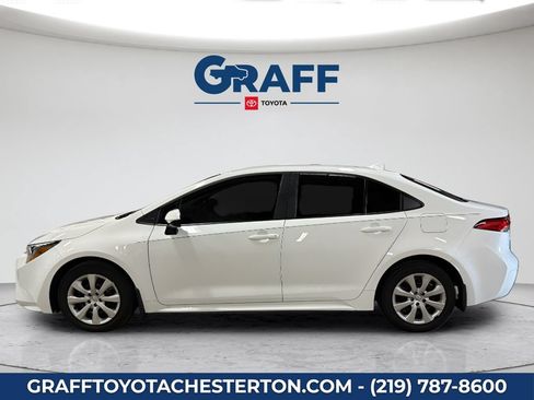 Used 2026 Toyota Corolla LE FWD image 12