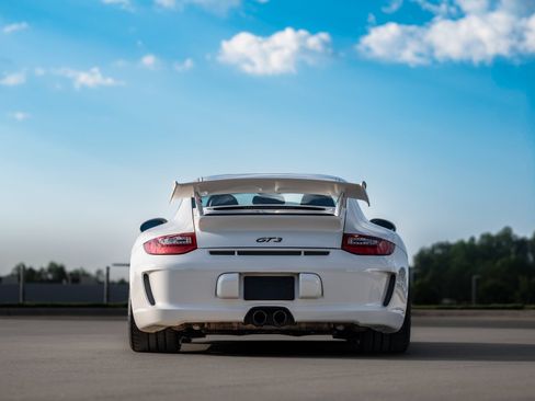 Used 2010 Porsche 911 GT3 RWD image 11