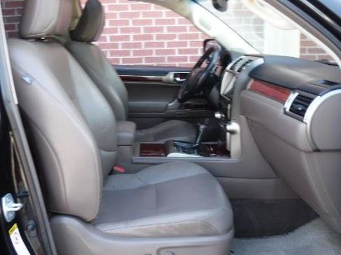 Used 2013 Lexus GX 460 AWD/4WD image 6