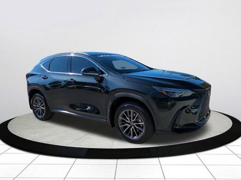 Used 2025 Lexus NX 300h AWD w/ Luxury Package image 1
