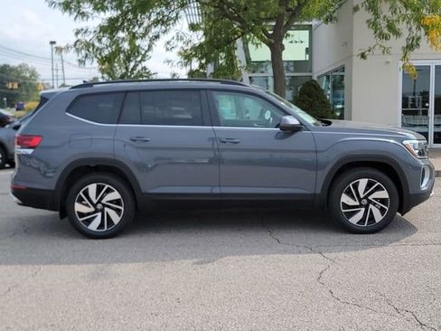 New 2026 Volkswagen Atlas SE image 3