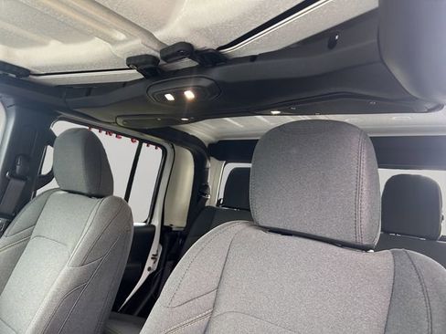 New 2025 Jeep Gladiator Willys image 24