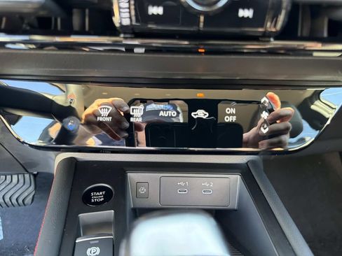 New 2026 Nissan Kicks SR FWD image 28