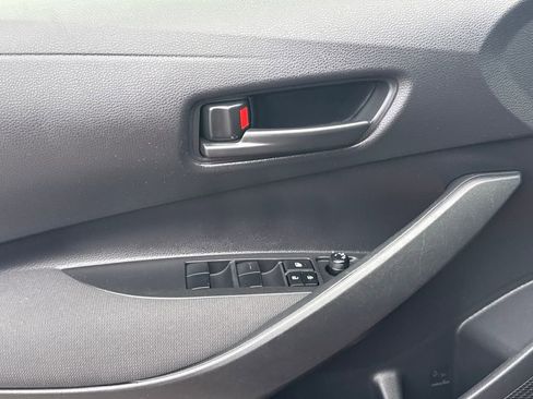 Used 2022 Toyota Corolla LE image 32