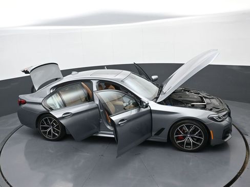 Used 2023 BMW 540i xDrive w/ M Sport Package image 38