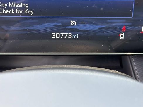 Used 2025 Chevrolet Equinox LT FWD image 27