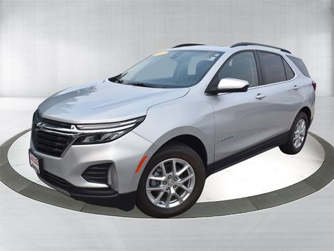 Used 2022 Chevrolet Equinox LT image 13
