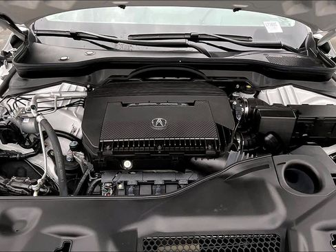 Used 2025 Acura MDX FWD w/ Technology Package image 12