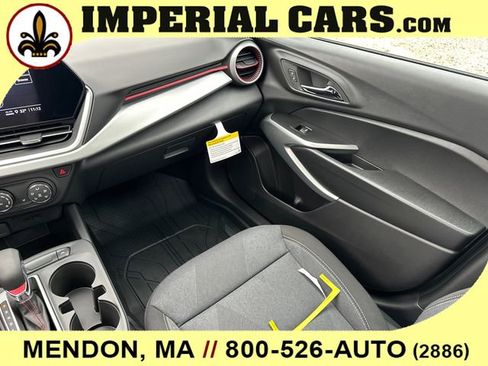 New 2026 Chevrolet Trax RS w/ Sunroof Package image 20