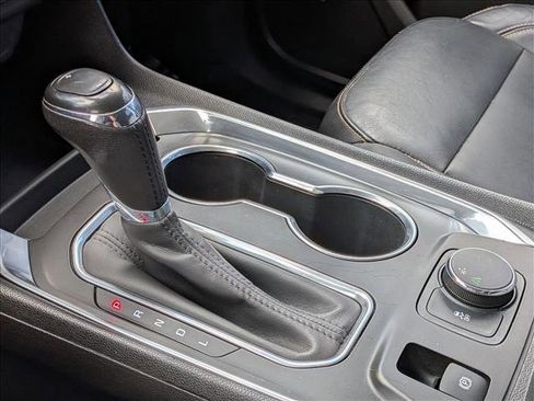 Used 2019 Chevrolet Traverse LT w/ LT Premium Package image 12