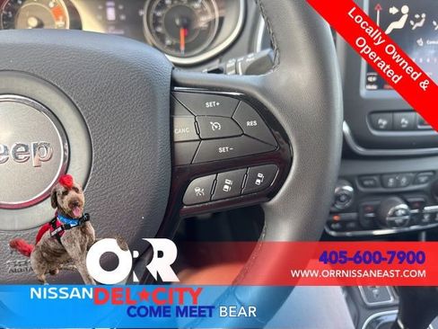 Used 2023 Jeep Cherokee Altitude Lux image 17