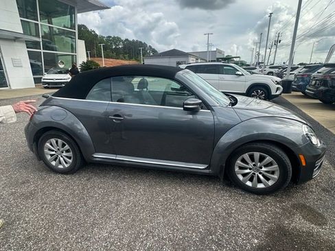 Used 2019 Volkswagen Beetle 2.0T SE image 10