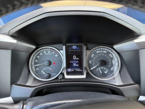 Used 2019 Toyota Tacoma SR5 AWD/4WD image 17
