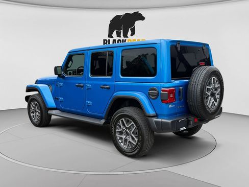New 2026 Jeep Wrangler Unlimited Sahara w/ Technology Group AWD/4WD image 5