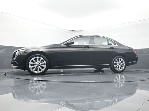 Used 2018 Mercedes-Benz E 300 4MATIC image 53