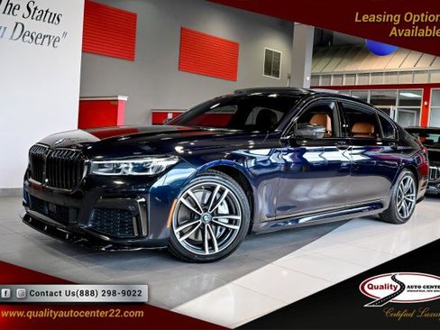 Used 2022 BMW 750i xDrive w/ Luxury Rear Seating Package AWD/4WD image 1