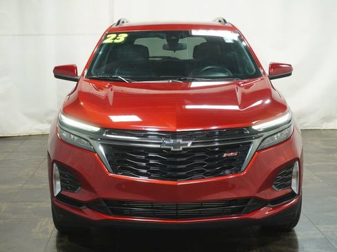 Used 2023 Chevrolet Equinox RS w/ LPO, Floor Liner Package FWD image 9