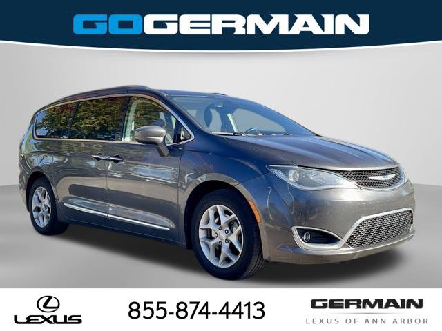 Used 2018 Chrysler Pacifica Touring-L Plus w/ Tire & Wheel Group FWD image 10