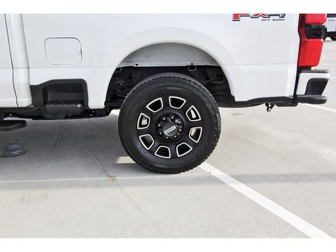 Certified 2024 Ford F250 Lariat w/ Sport Appearance Package image 29