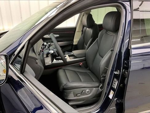 New 2026 Genesis GV70 2.5T Select image 12