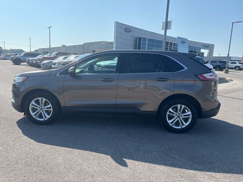 Certified 2019 Ford Edge SEL w/ Equipment Group 201A FWD image 8