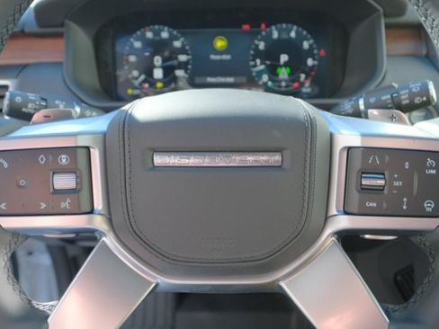 Used 2025 Land Rover Discovery Dynamic SE AWD/4WD image 27