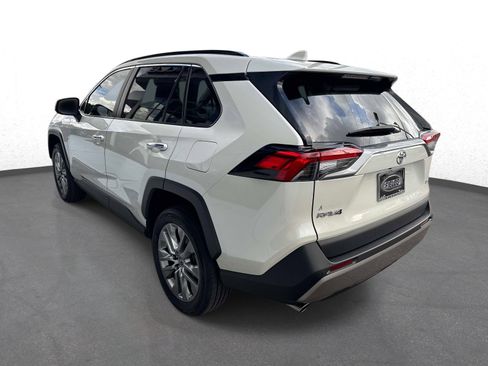 Used 2022 Toyota RAV4 Limited w/ Limited Grade Weather Package FWD image 5