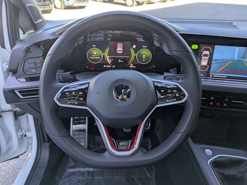 Used 2022 Volkswagen GTI SE FWD image 17