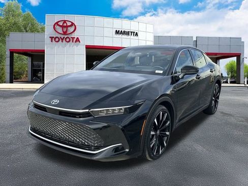 Used 2025 Toyota Crown Platinum image 26