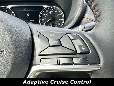 Certified 2025 Nissan Sentra SR w/ SR Premium Package FWD image 6