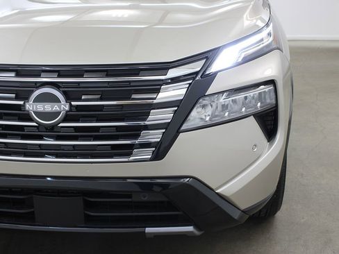 New 2026 Nissan Rogue Platinum w/ Platinum Premium Package image 8