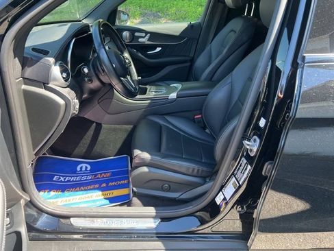 Used 2023 Mercedes-Benz GLC 300 4MATIC Coupe image 14