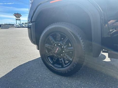 Used 2024 GMC Sierra 3500 AT4 w/ AT4 Premium Plus Package AWD/4WD image 29